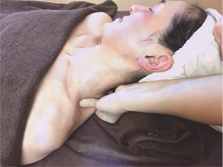 小顔びっくりフェイシヤル